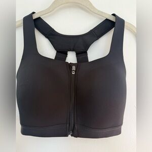 All in motion 
Black Sports Bra
NEW!!!
Size 34D